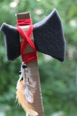 hacha para disfraz de indio