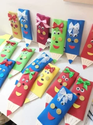 Souvenir para dia del estudiante en forma de lapiz Souvenir para dia del estudiante en forma de lapiz