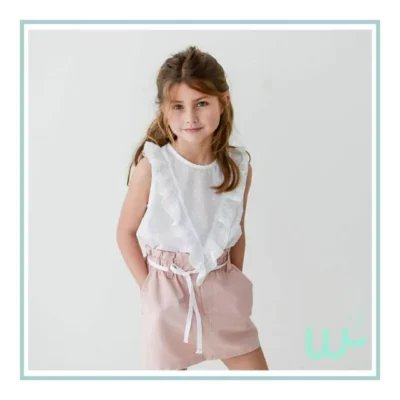 falda en tono pastel con blusa blanca falda en tono pastel con blusa blanca