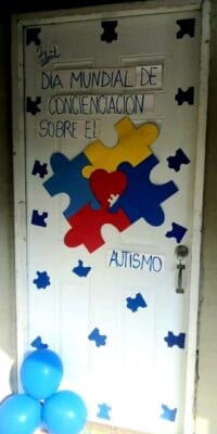 decoracion escolar dia del autismo