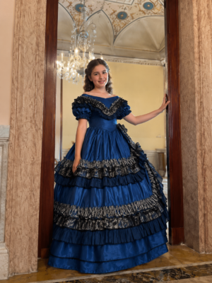 vestimenta esposa de san martin elegante